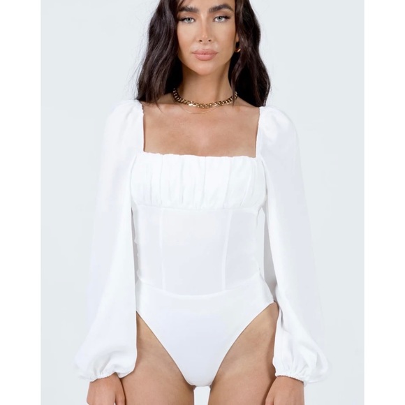 Princess Polly Tops - Princess Polly Laura Bodysuit White Size 4